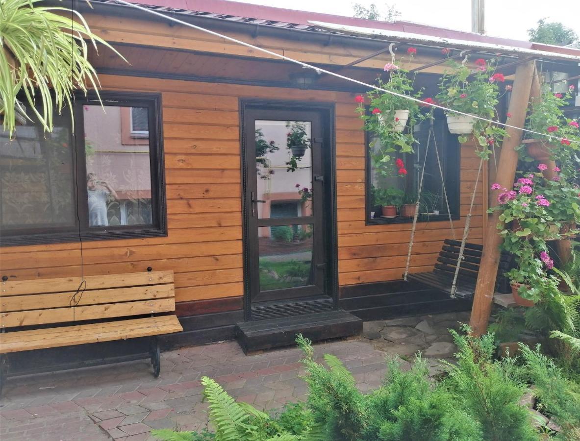 Деревянный 2-Х Комнатный Домик Apartment Kyiv Exterior photo